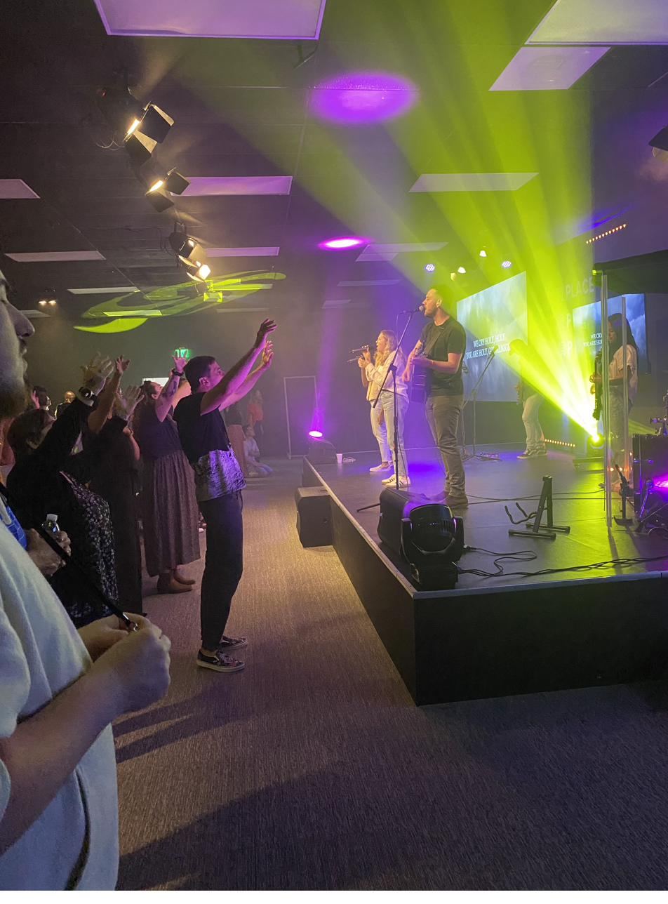 Dynamic stage lighting in house of worship